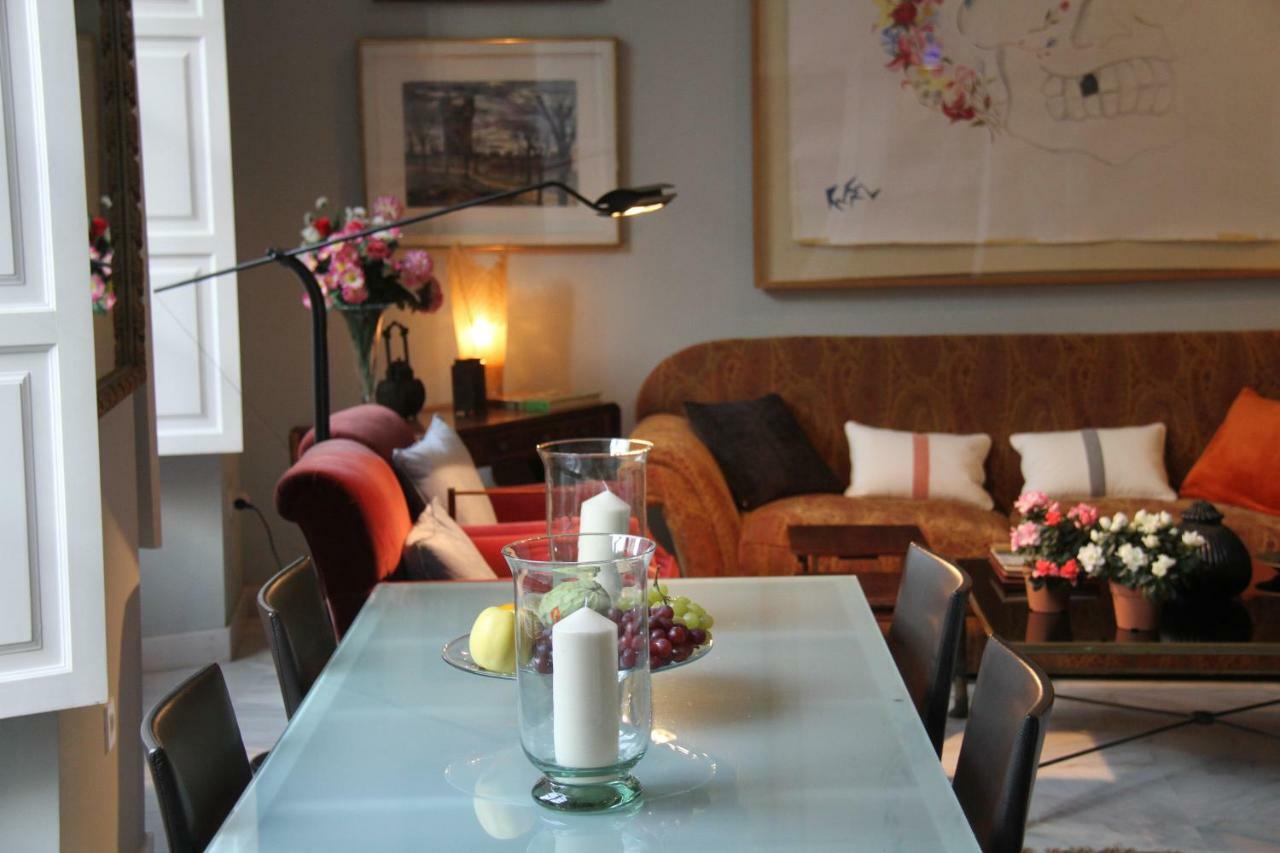 Luxurious 2 Bedroom Flat In A Historic Building Sevilla Exteriör bild