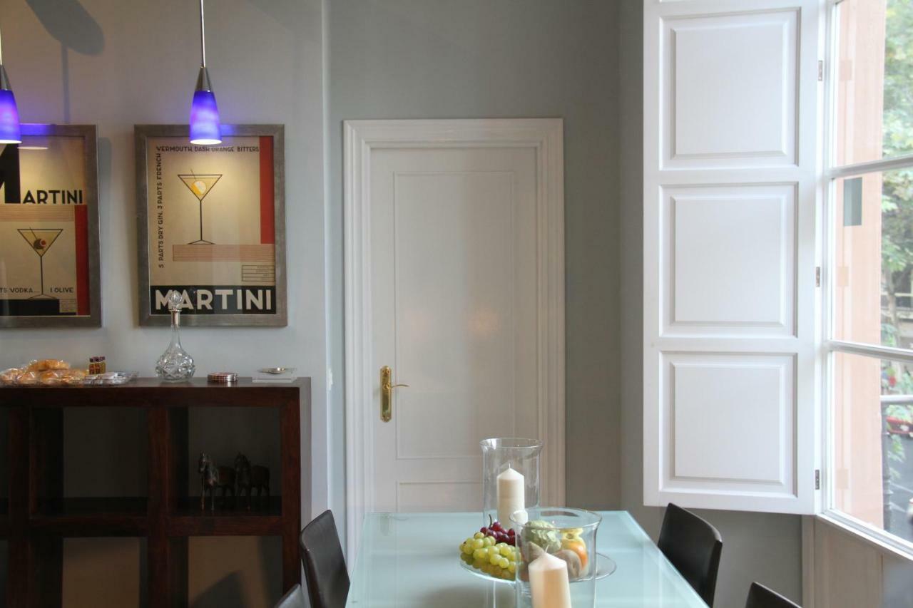 Luxurious 2 Bedroom Flat In A Historic Building Sevilla Exteriör bild